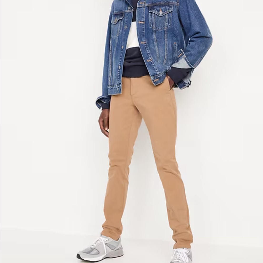 ❤️NWOT Old Navy Ultimate Skinny Khaki Pants (size 34 X 32)